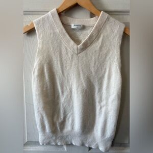 Babaton V-Neck Cashmere Cream Sweater Vest
